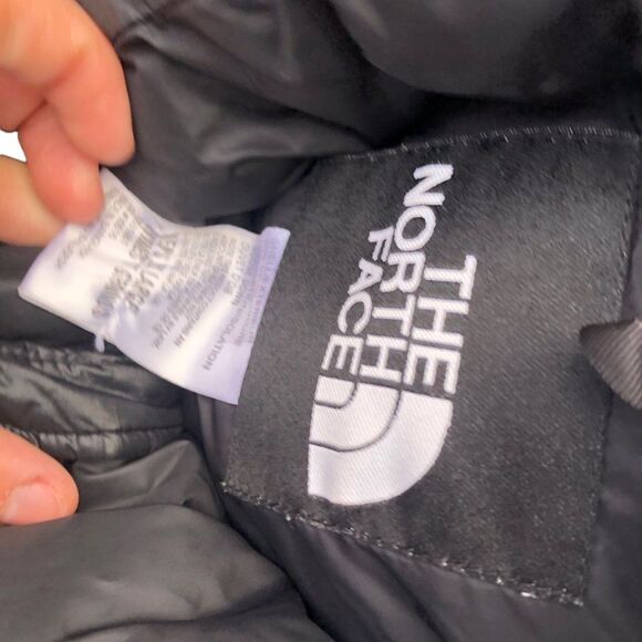 Vintage The North Face Nuptse Jacket Vest Black XXL Goose Down Jacket - Picture 13 of 15
